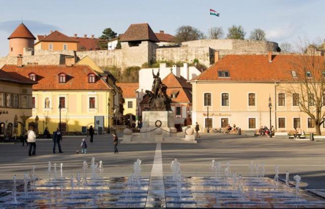 Fortuna Apartman Mini Eger Bagian luar foto