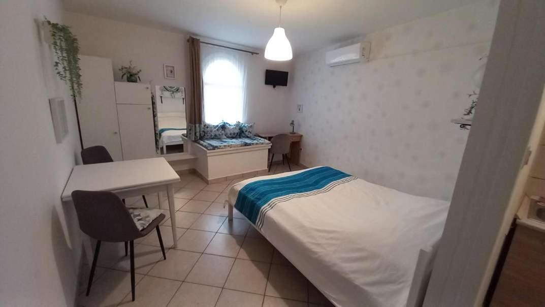 Fortuna Apartman Mini Eger Bagian luar foto